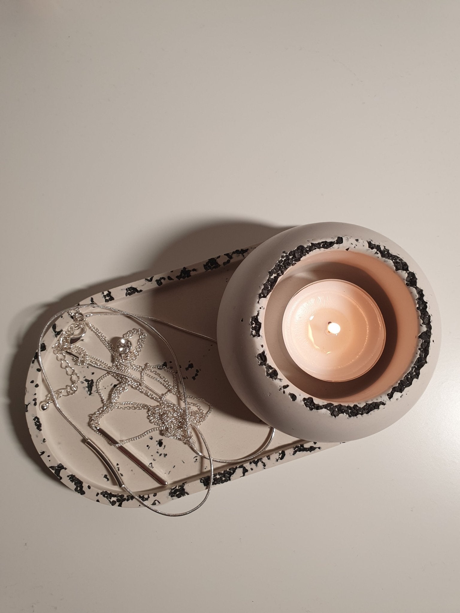 Oval plaster plate set with candle holder-DianaCandleShop