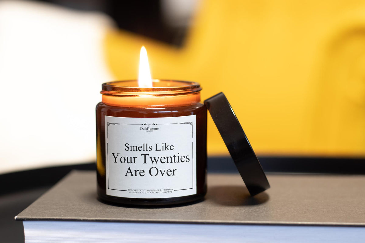 30. Geburtstag Duftkerze – Smells Like Your Twenties Are Over – Lustiges Geschenk zum 30 – Sojawachs Kerze im Glas personalisierbar