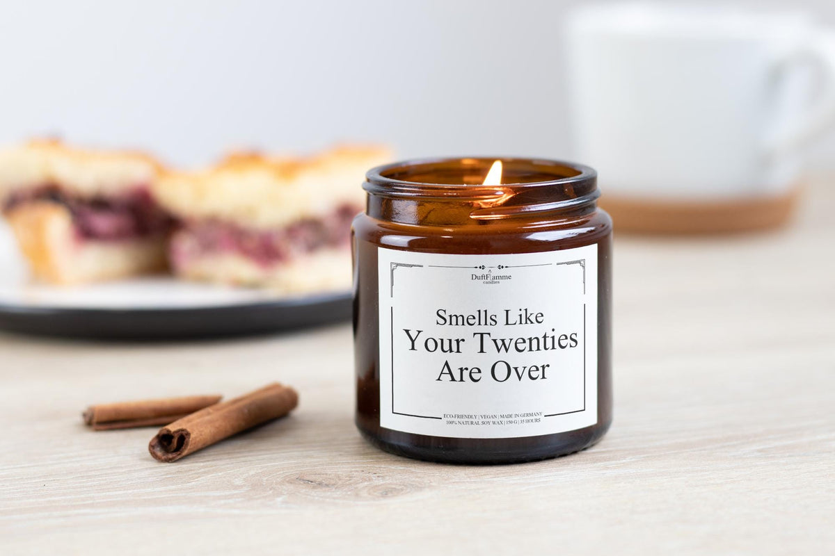 30. Geburtstag Duftkerze – Smells Like Your Twenties Are Over – Lustiges Geschenk zum 30 – Sojawachs Kerze im Glas personalisierbar
